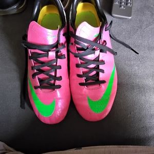 Cleats Nike girls